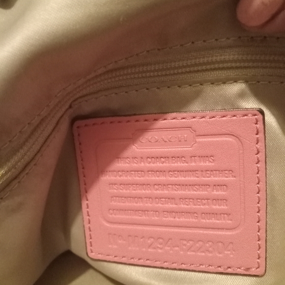 Coach purse - Picture 4 of 7